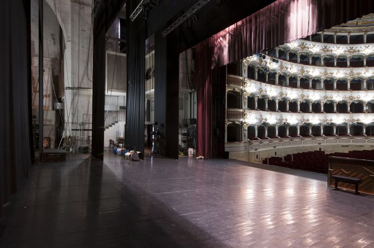 Piacenza, Teatro Municipale, scorcio della sala teatrale vista dal palcoscenico (foto Andrea Scardova, IBC) 2016